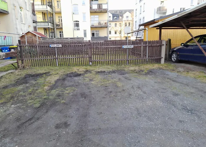 Apartment 70 Qm Mit 2 Schlafzimmern Zwickau